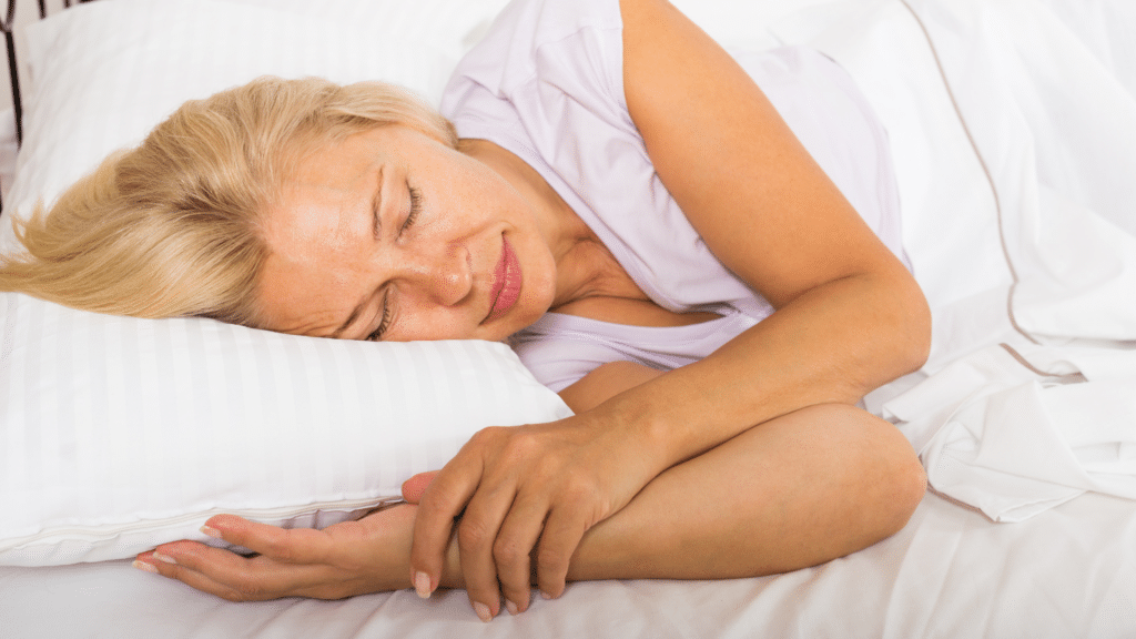 Dormire bene in menopausa: il nuovo equilibrio fra ormoni, metabolismo e stile di vita